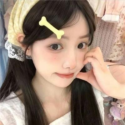 湖畔的女人们